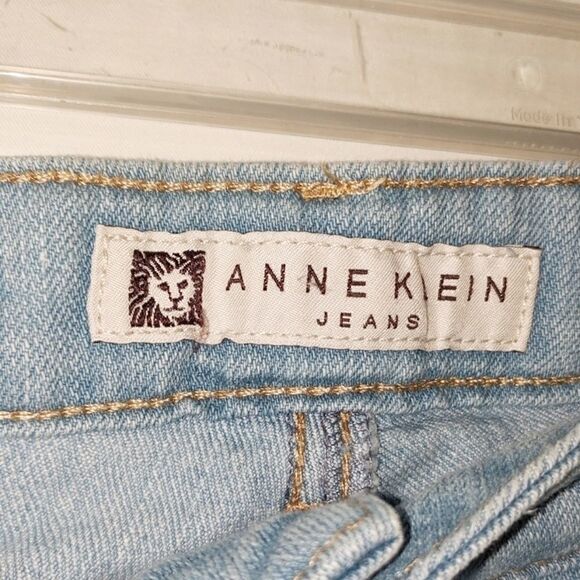 🌹$3/21 AK Boyfriend Jeans, light wash, Sz 4 - Picture 6 of 7